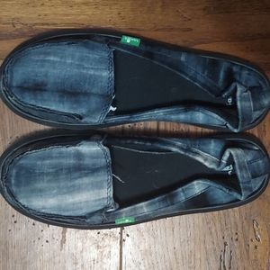 Sanuk Shoes